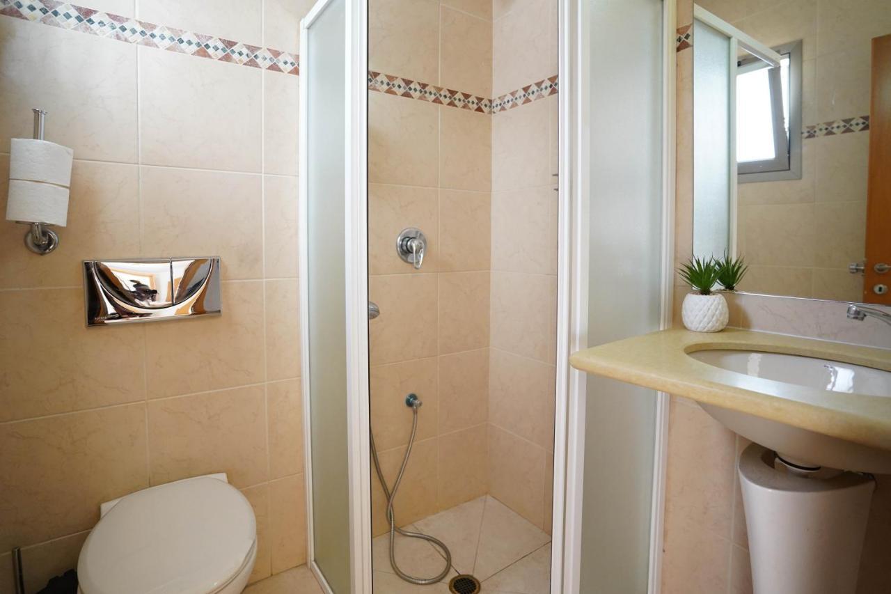 Two Bed Room Apartment 5 Min Walk To The Beach Eilat Exteriör bild
