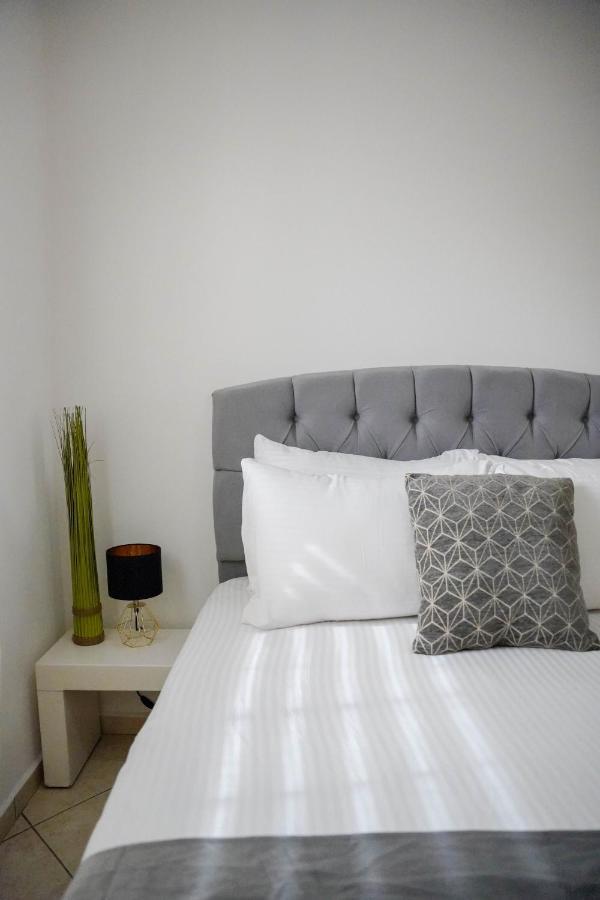 Two Bed Room Apartment 5 Min Walk To The Beach Eilat Exteriör bild