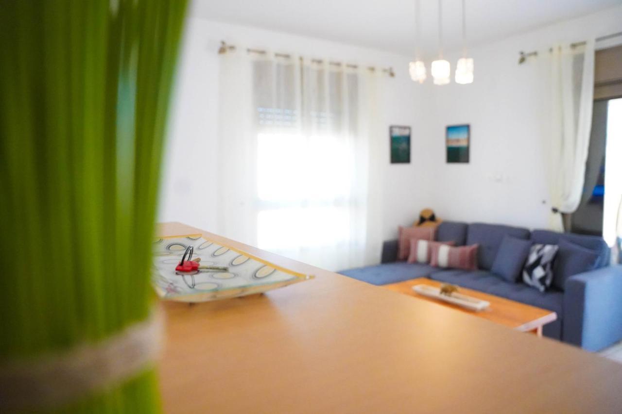 Two Bed Room Apartment 5 Min Walk To The Beach Eilat Exteriör bild