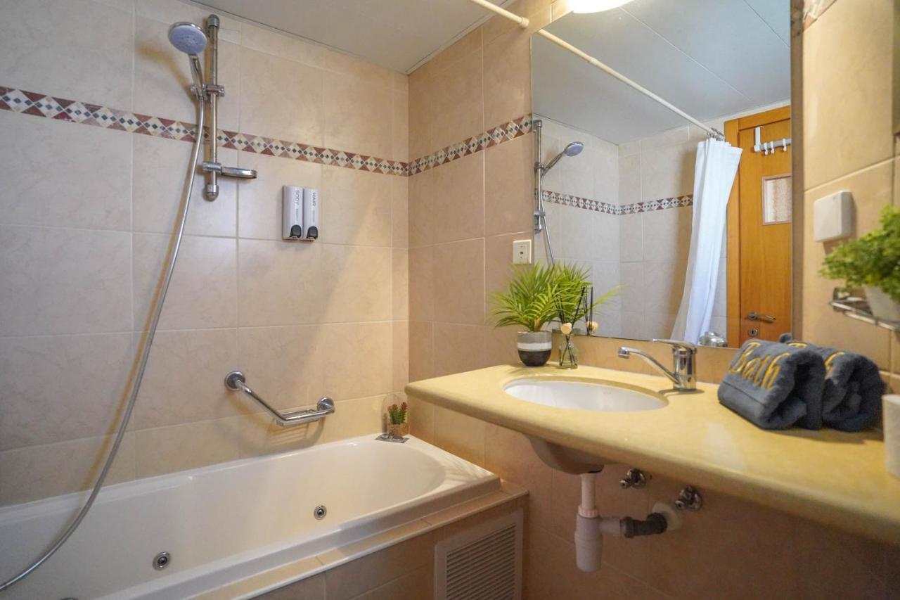 Two Bed Room Apartment 5 Min Walk To The Beach Eilat Exteriör bild