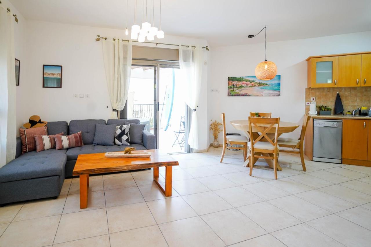 Two Bed Room Apartment 5 Min Walk To The Beach Eilat Exteriör bild