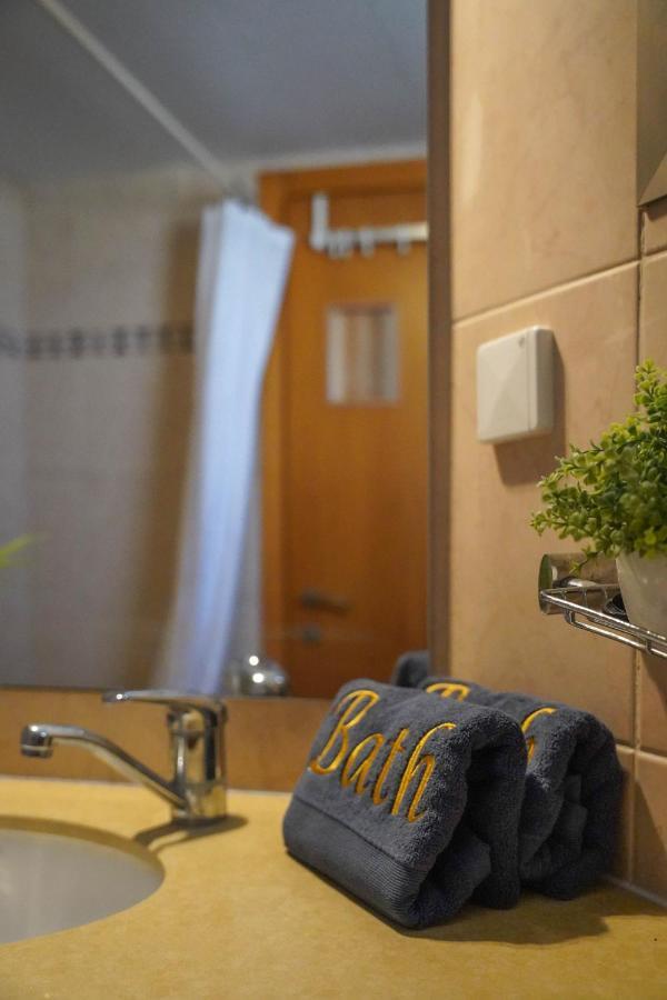 Two Bed Room Apartment 5 Min Walk To The Beach Eilat Exteriör bild