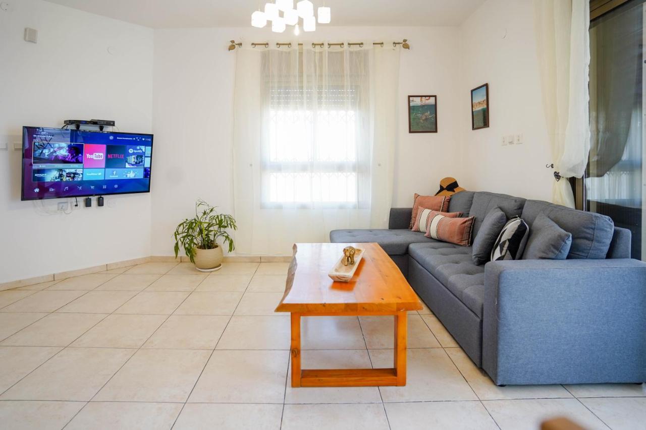 Two Bed Room Apartment 5 Min Walk To The Beach Eilat Exteriör bild