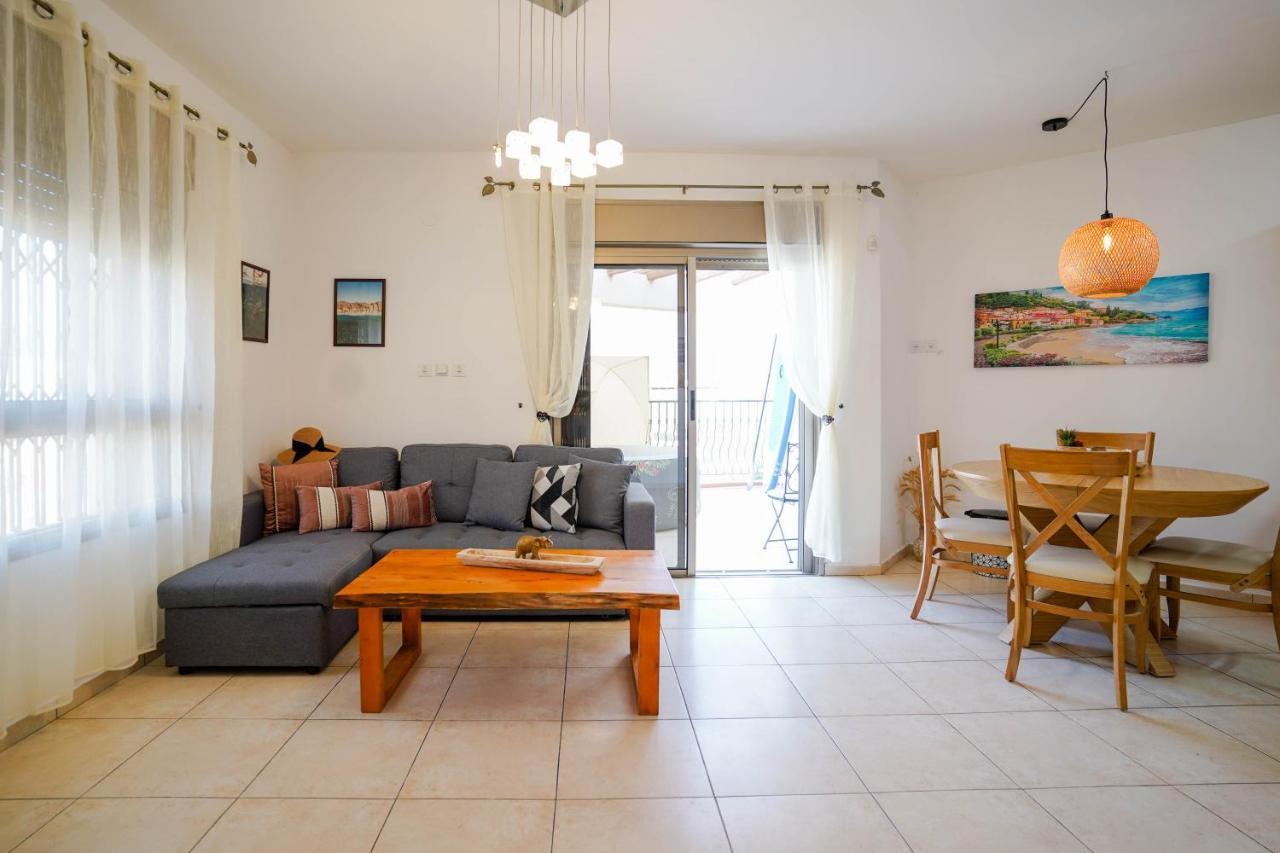 Two Bed Room Apartment 5 Min Walk To The Beach Eilat Exteriör bild
